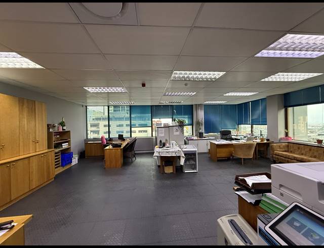 717M² OFFICE TO LET IN CAPE TOWN CITY CENTRE